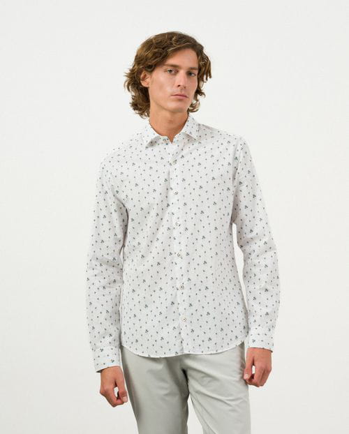 Etiem Camisa Sport Slim Fit En Estampadito Palmeras De Algodón