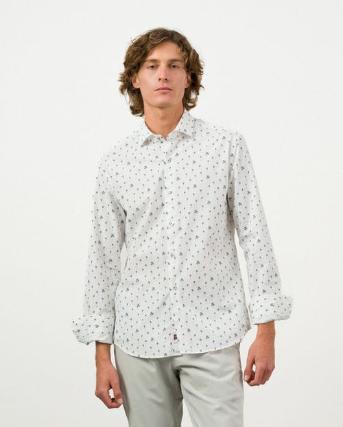 Etiem Camisa Sport Slim Fit En Estampadito Palmeras De Algodón