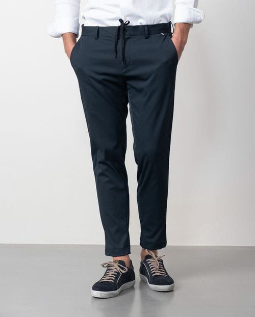 Etiem Pantalón Chino Sport De Cordón Goma Y Trabillas En Tejido Técnico Elástico