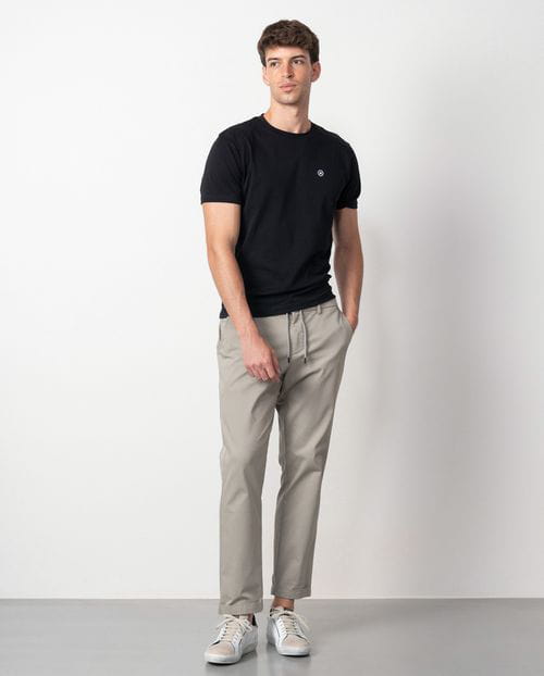 Etiem Pantalón con cordón y goma en la cintura hecho en un algodón técnico elástico