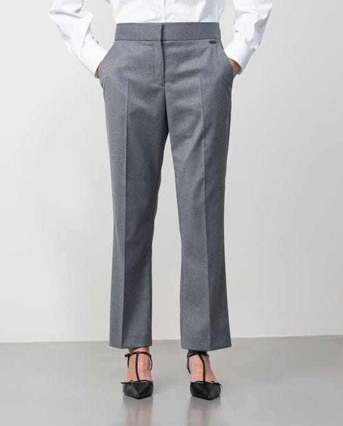 Etiem Pantalón Tobillero Ligeramente Acampanado En Sarga Afranelada