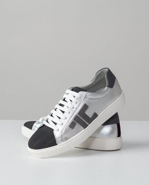 Etiem Zapatilla Combinada Tipo Bamba En Piel Plateada Y Sarga De Raya Diplomática