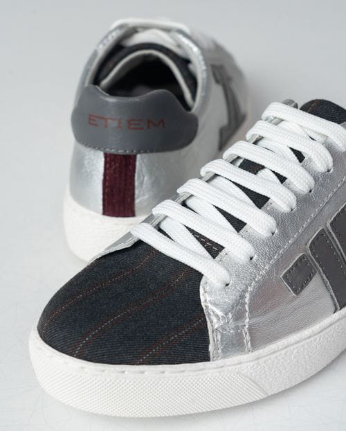 Etiem Zapatilla Combinada Tipo Bamba En Piel Plateada Y Sarga De Raya Diplomática