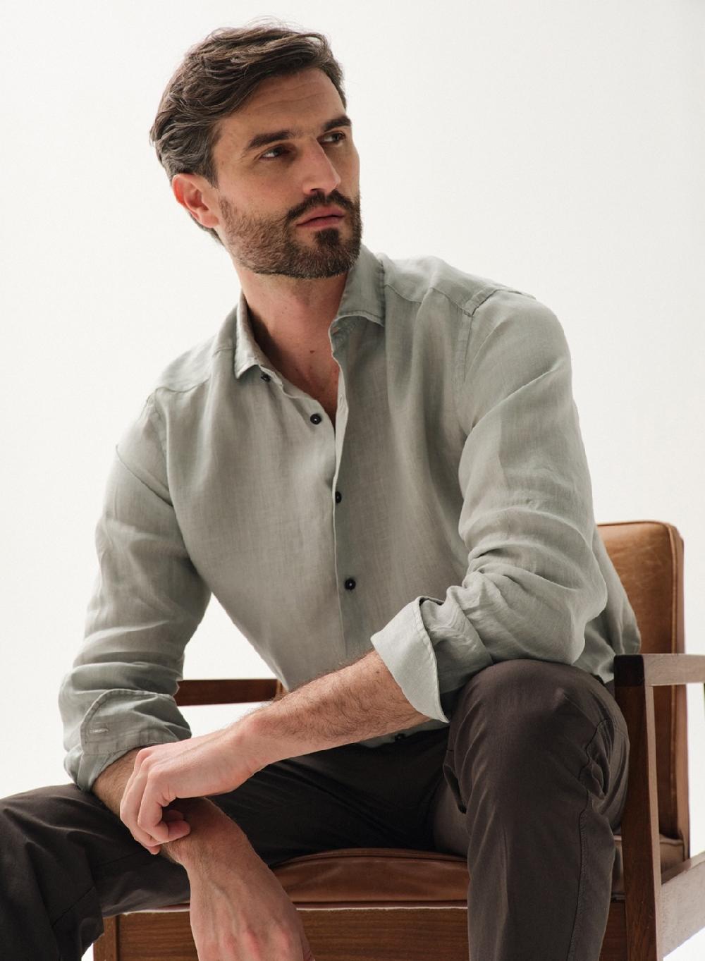 Etiqueta negra Camisa Lino Garment DYE Made in Italy