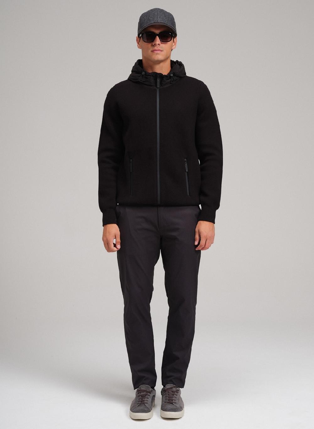 Etiqueta Negra Campera Capucha Cierres Engomados Nylon