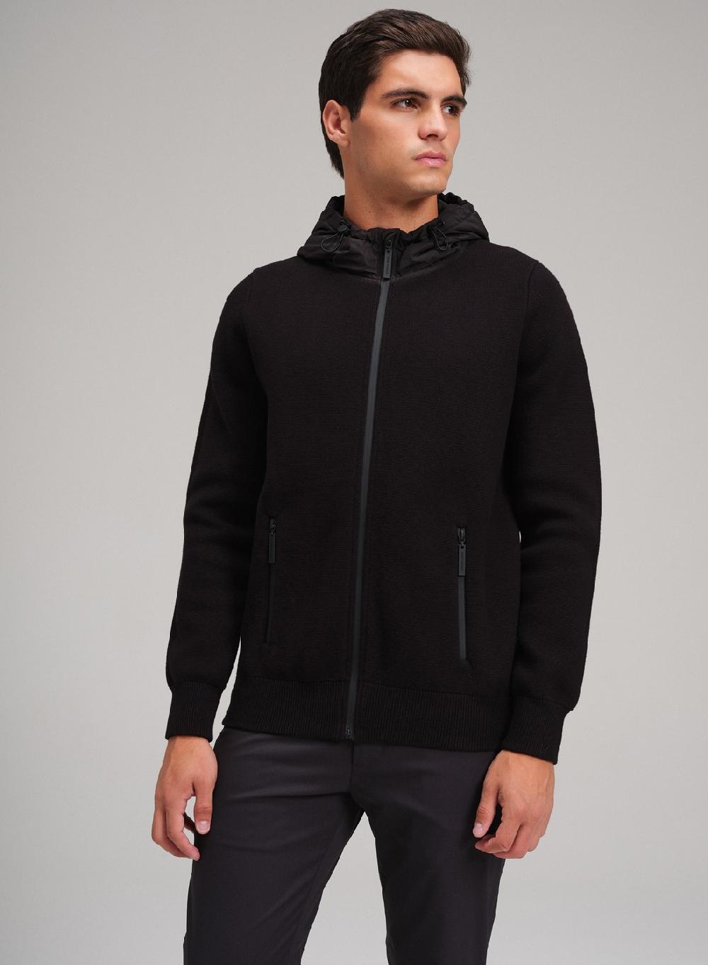 Etiqueta Negra Campera Capucha Cierres Engomados Nylon