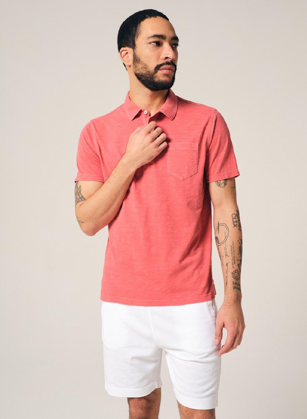 Etiqueta negra Chomba con bolsillo flame pigment dye