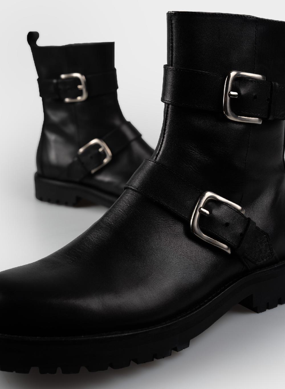 Etiqueta Negra Bota Hebillas Cuero