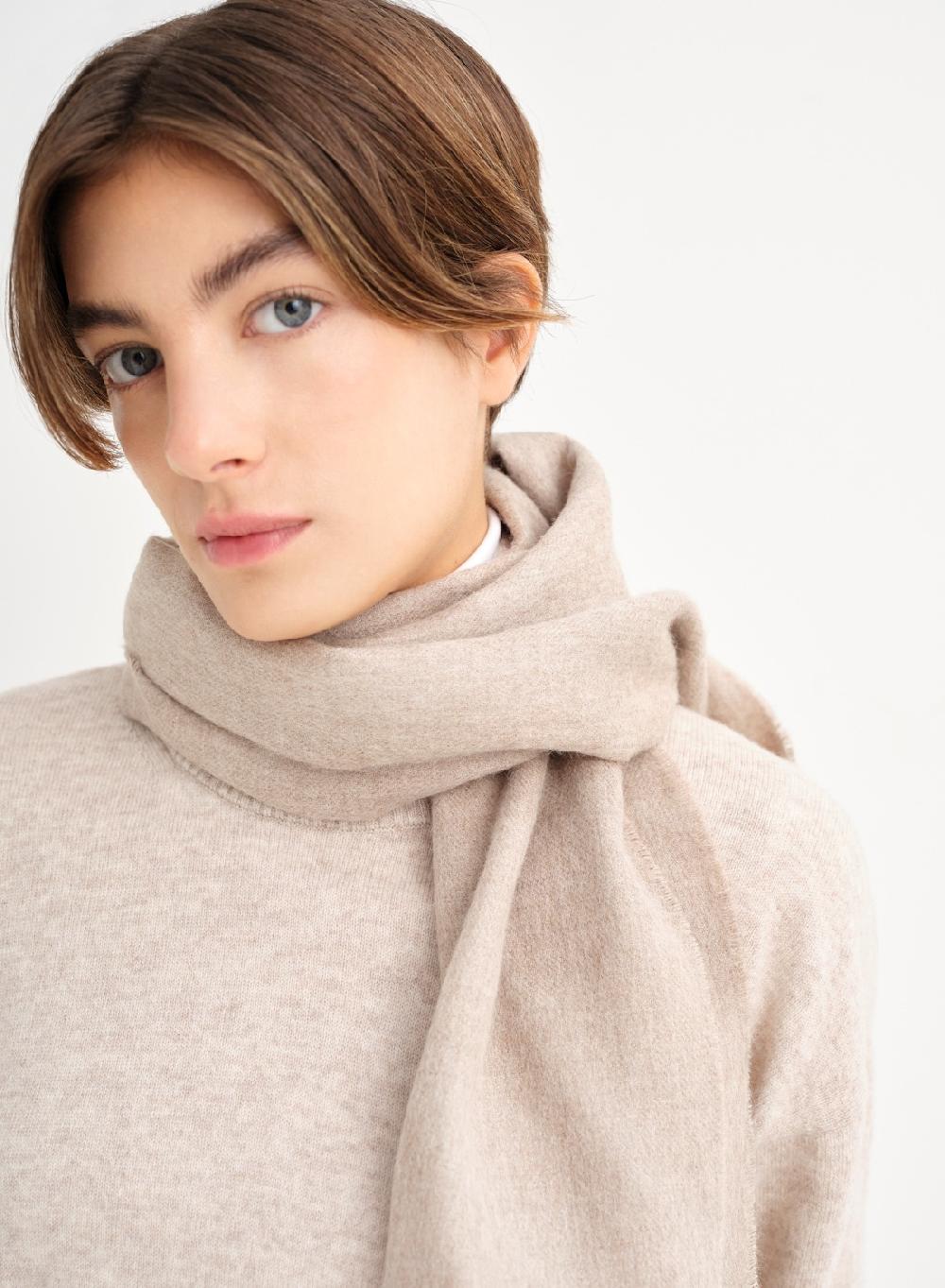 Etiqueta Negra Bufanda Alpaca