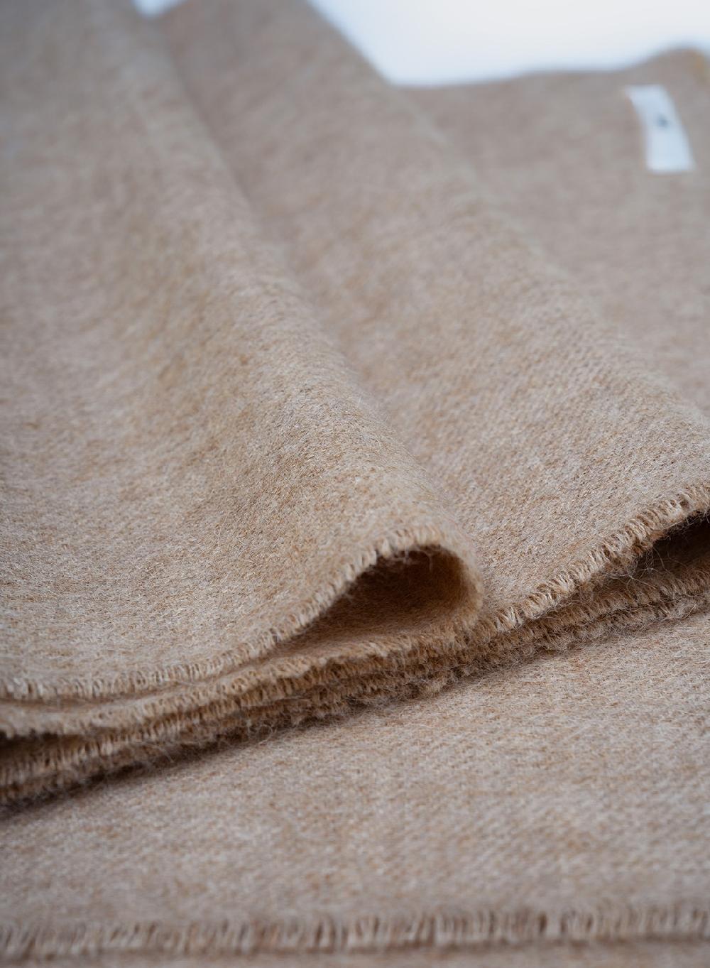 Etiqueta Negra Bufanda Alpaca