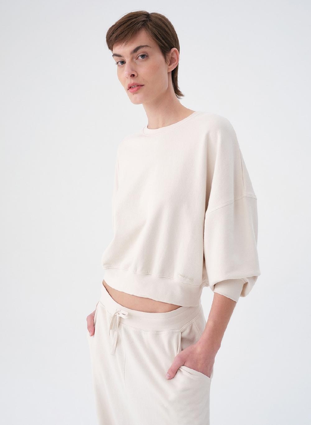 Etiqueta negra Buzo french terry