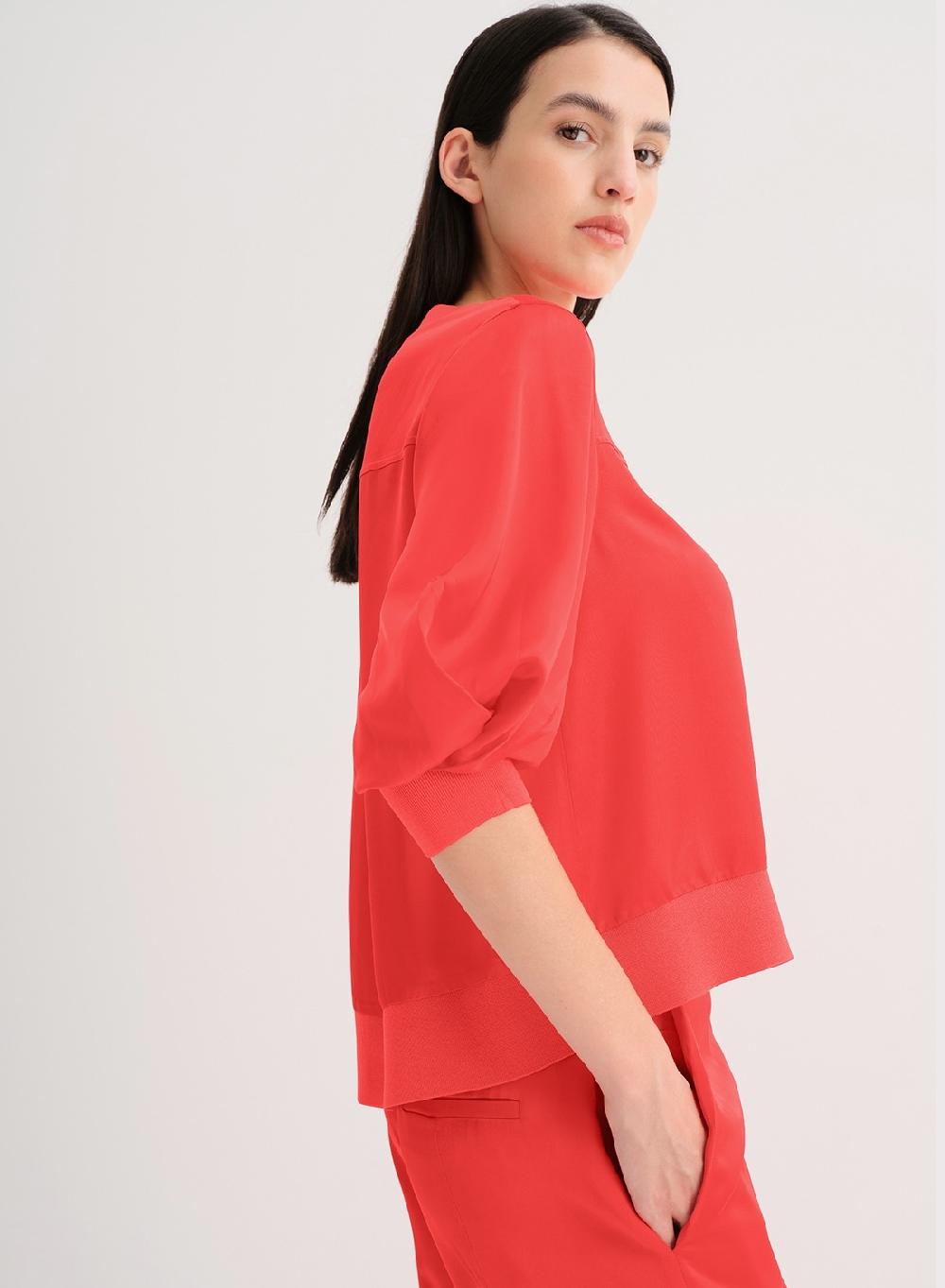 Etiqueta negra Buzo saten liviano