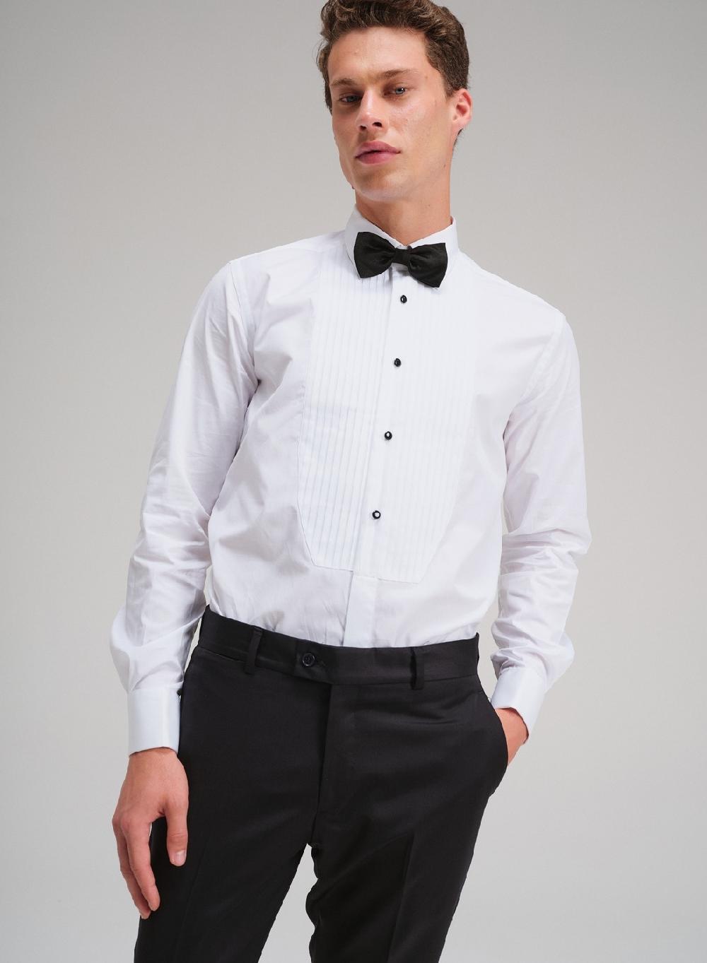 Etiqueta negra Camisa ceremomia made in Italy