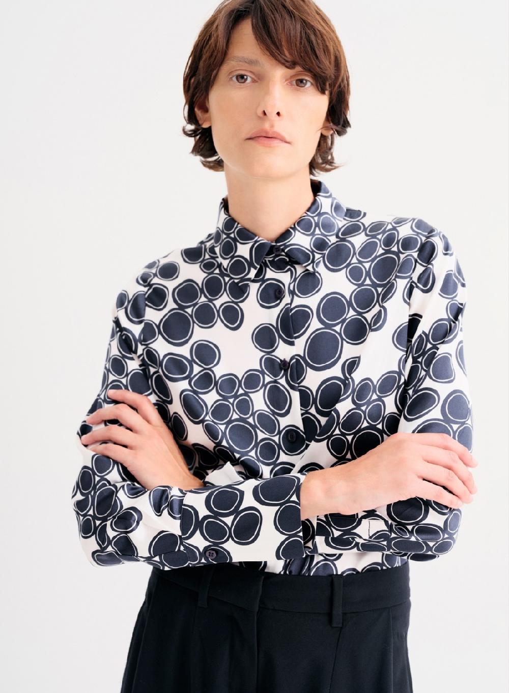 Etiqueta Negra Camisa Clasica Seda Estampada