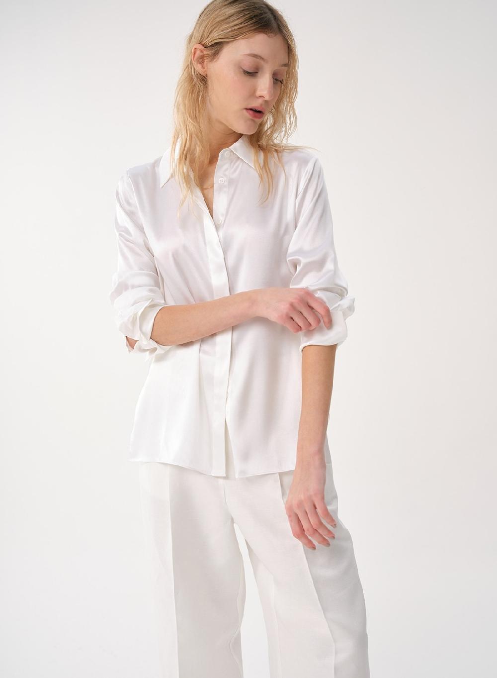 Etiqueta negra Camisa clásica seda