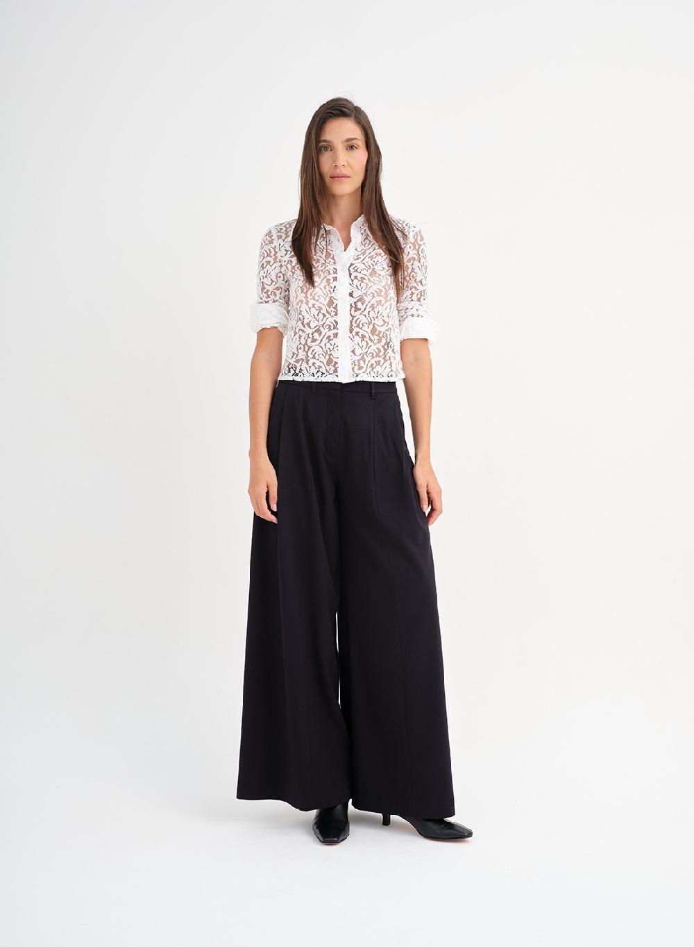 Etiqueta Negra Camisa Encaje