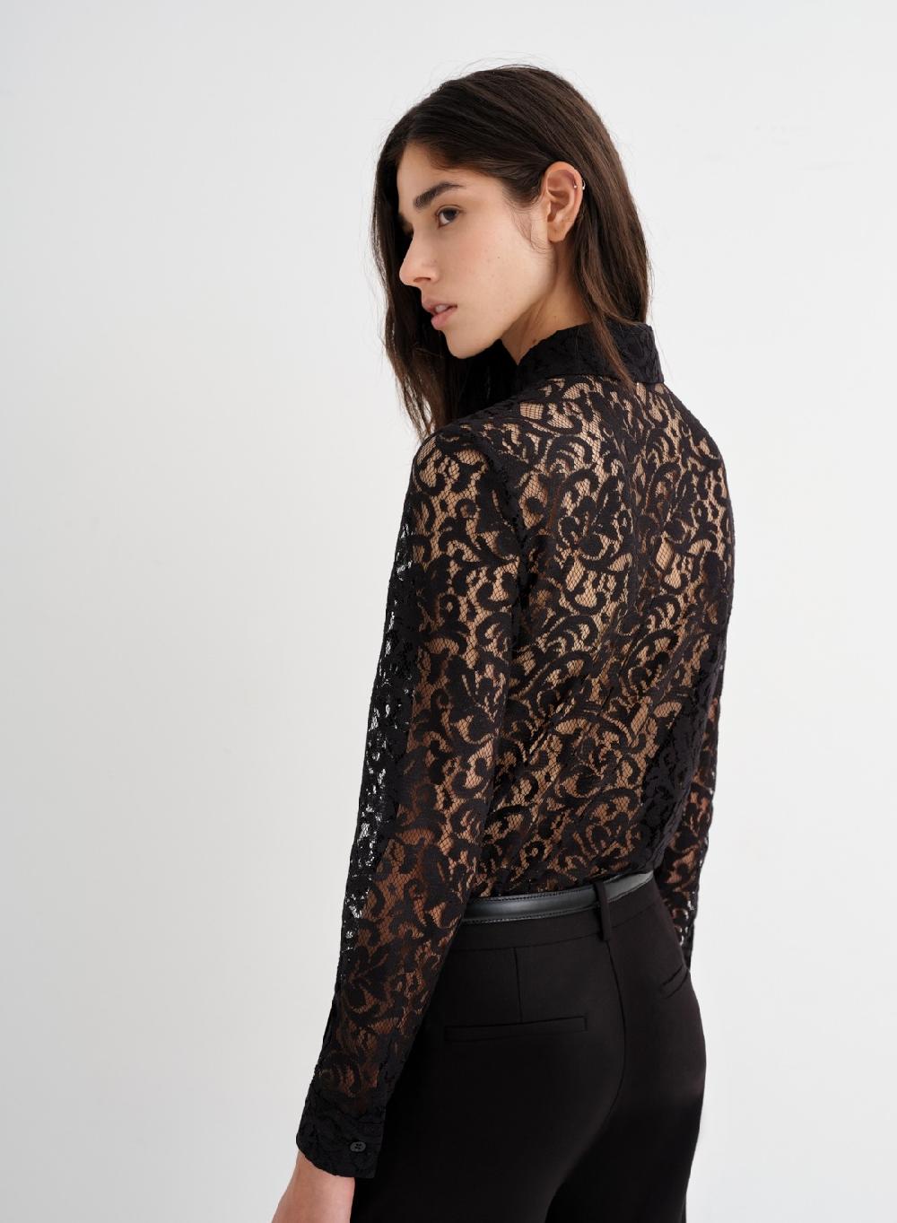 Etiqueta Negra Camisa Encaje