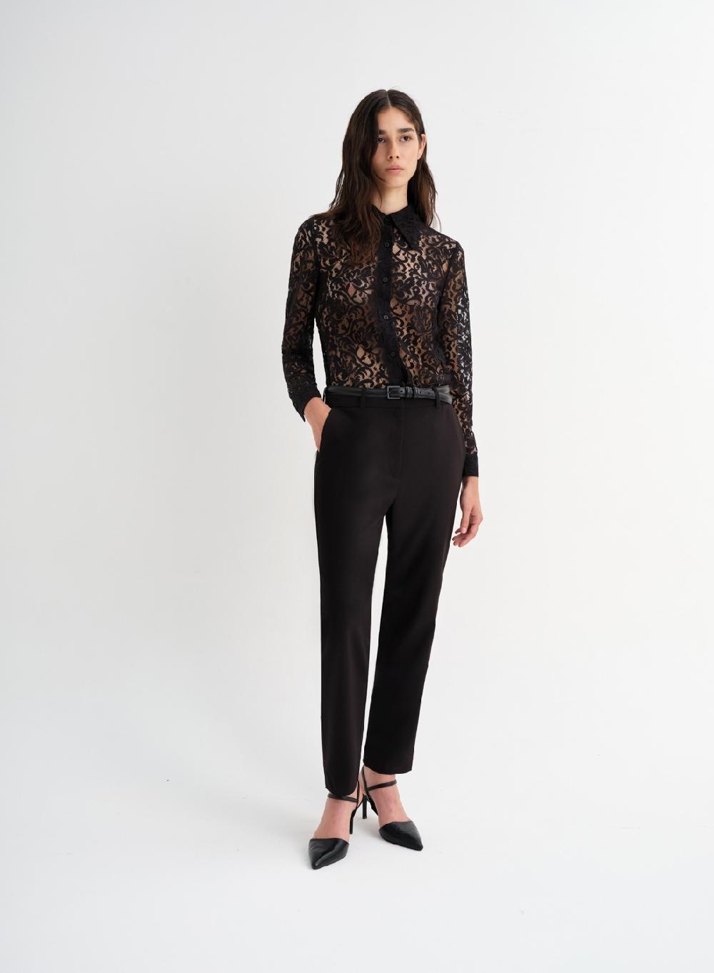 Etiqueta Negra Camisa Encaje