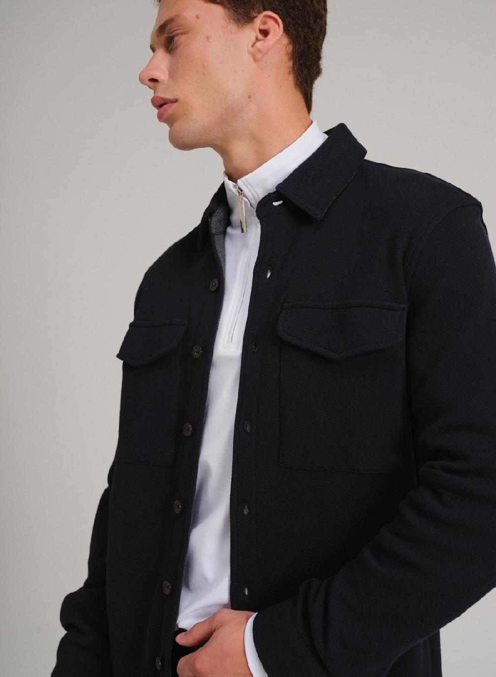 Etiqueta Negra Camisaco Doble Faz