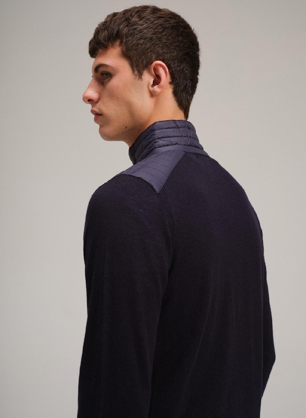 Etiqueta Negra Campera Con Cierre Hombreras Merino