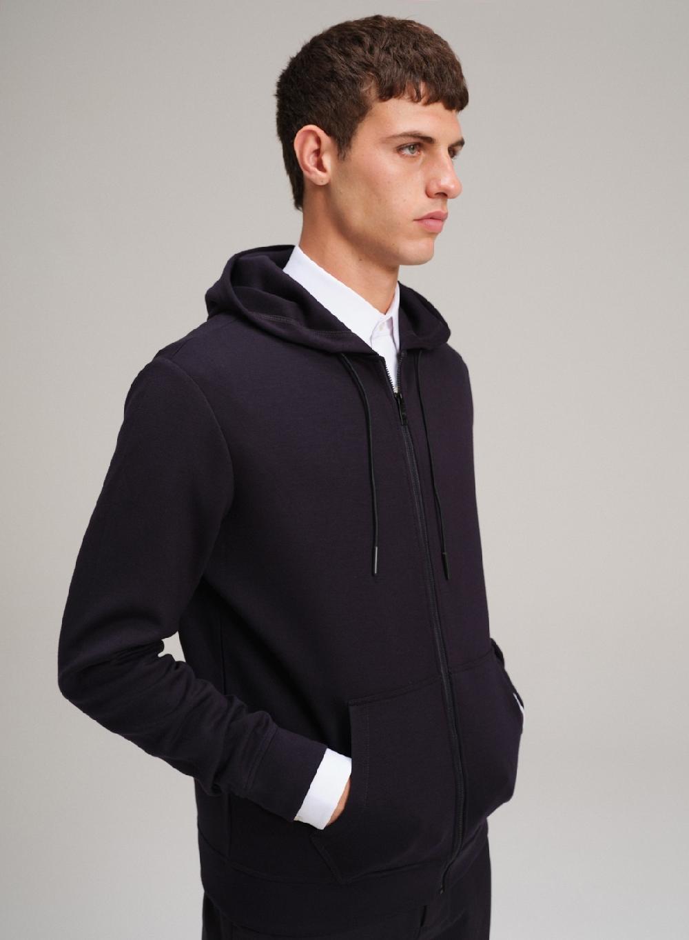 Etiqueta negra Campera hoodie scuba oversize