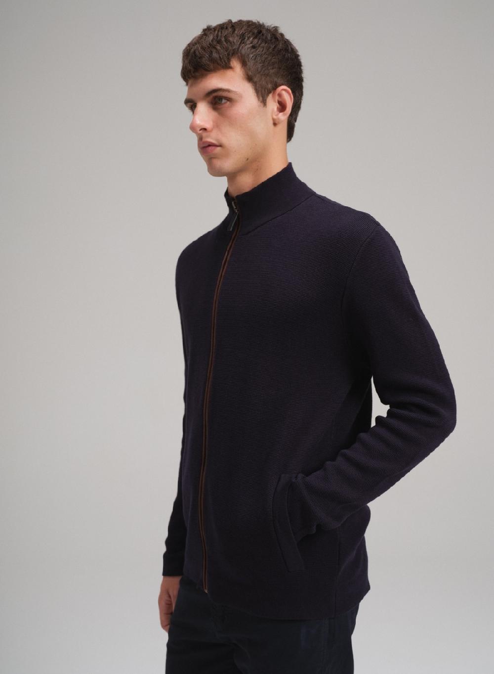 Etiqueta Negra Campera Ottoman