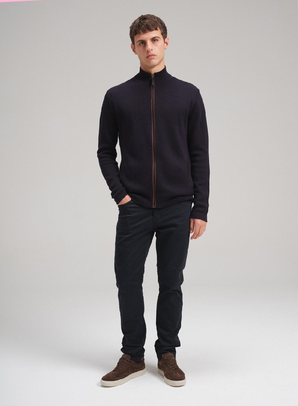 Etiqueta negra Campera Ottoman