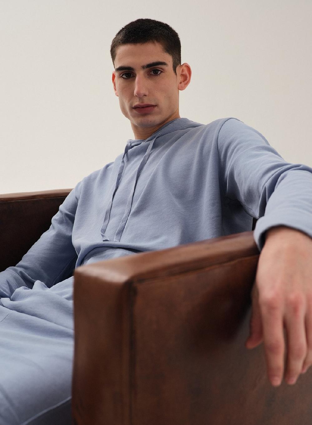 Etiqueta negra Canguro french terry liviano