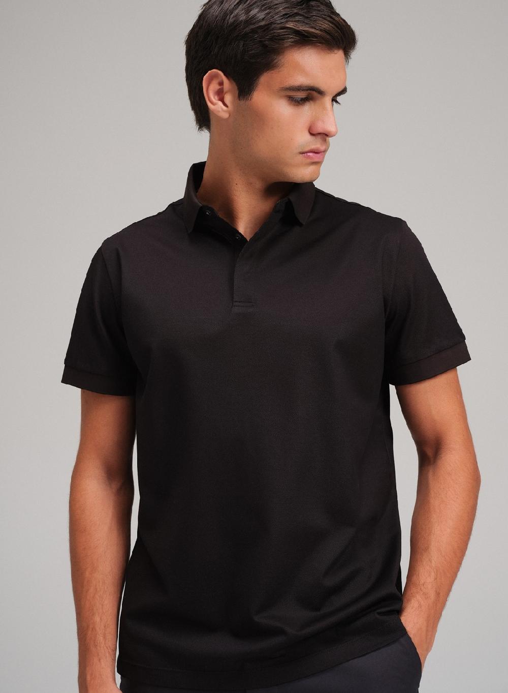 Etiqueta Negra Chomba Cartera Tapada Pique Tech