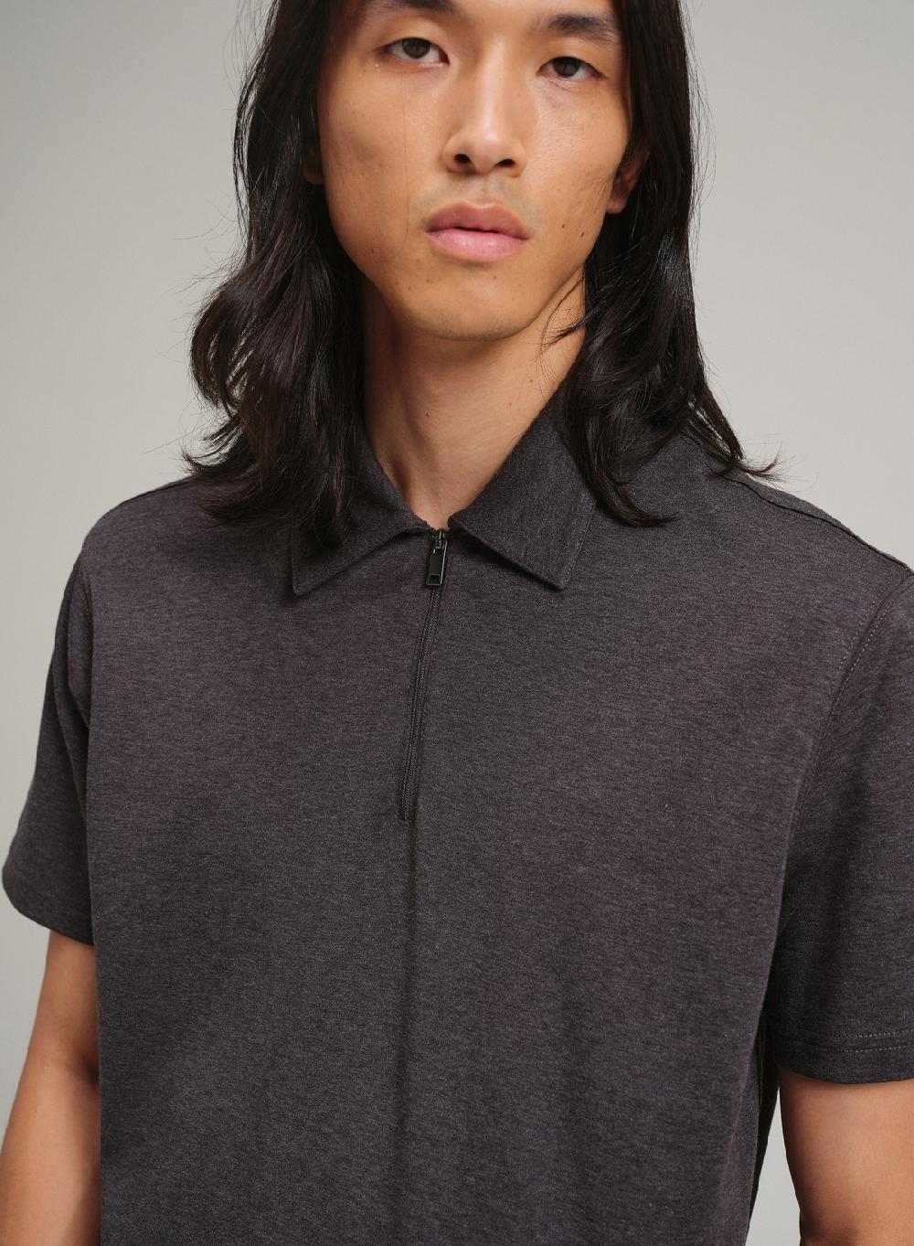 Etiqueta Negra Chomba Cierre Liquid Cotton