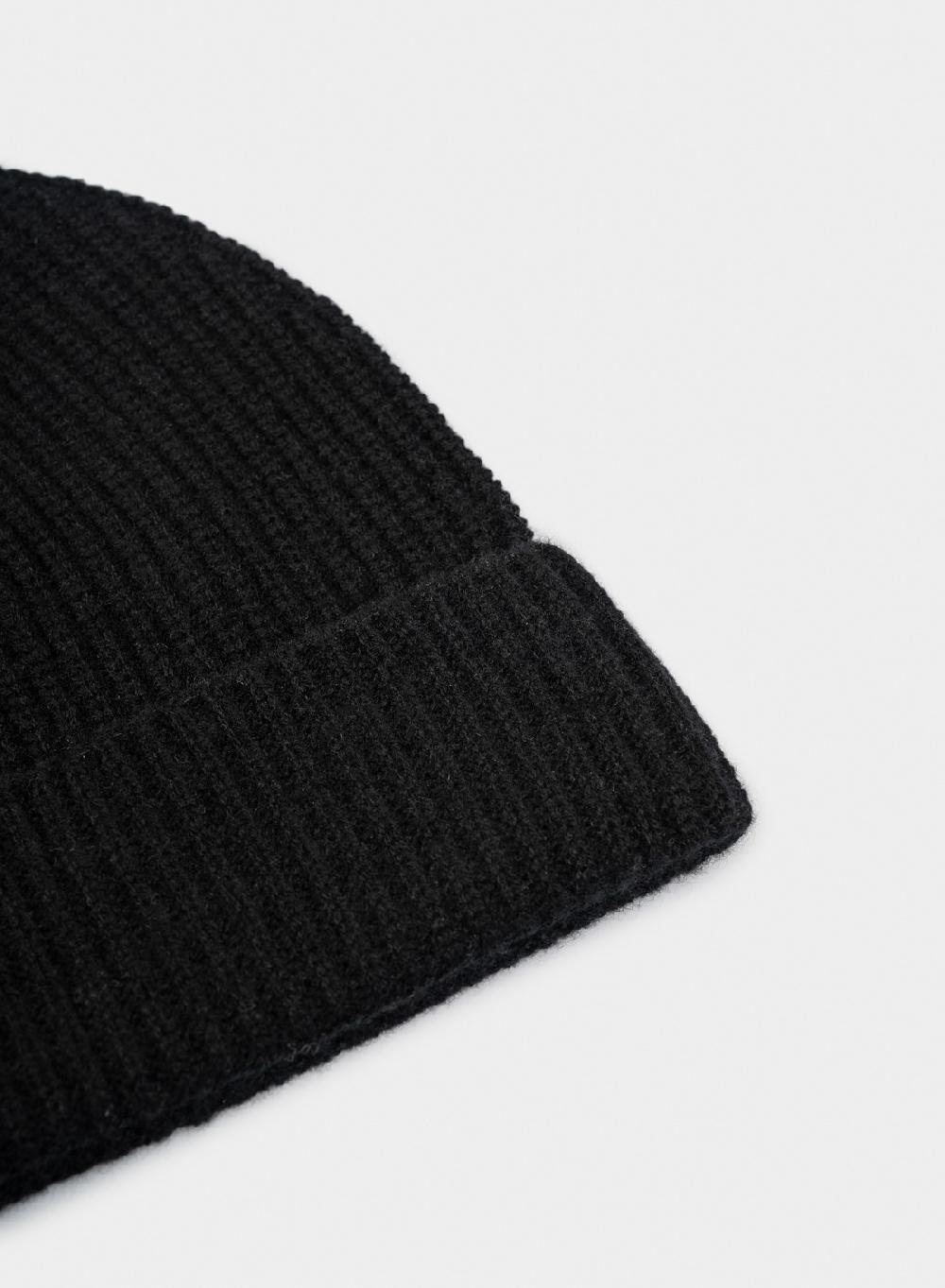 Etiqueta Negra Gorro Tejido