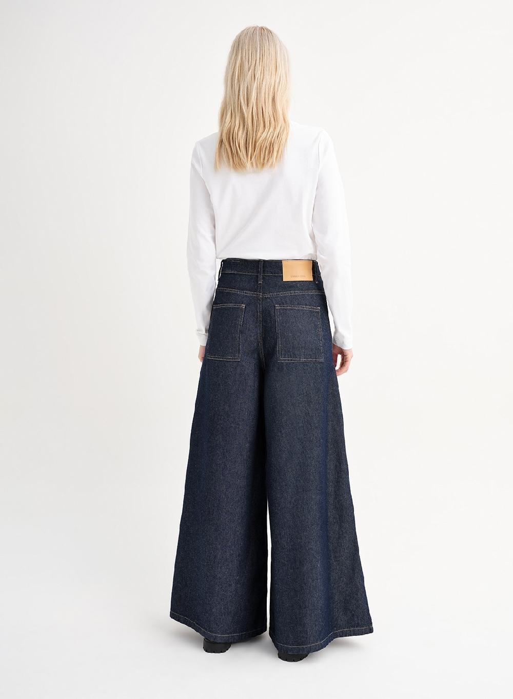 Etiqueta Negra Jean Ancho Azul