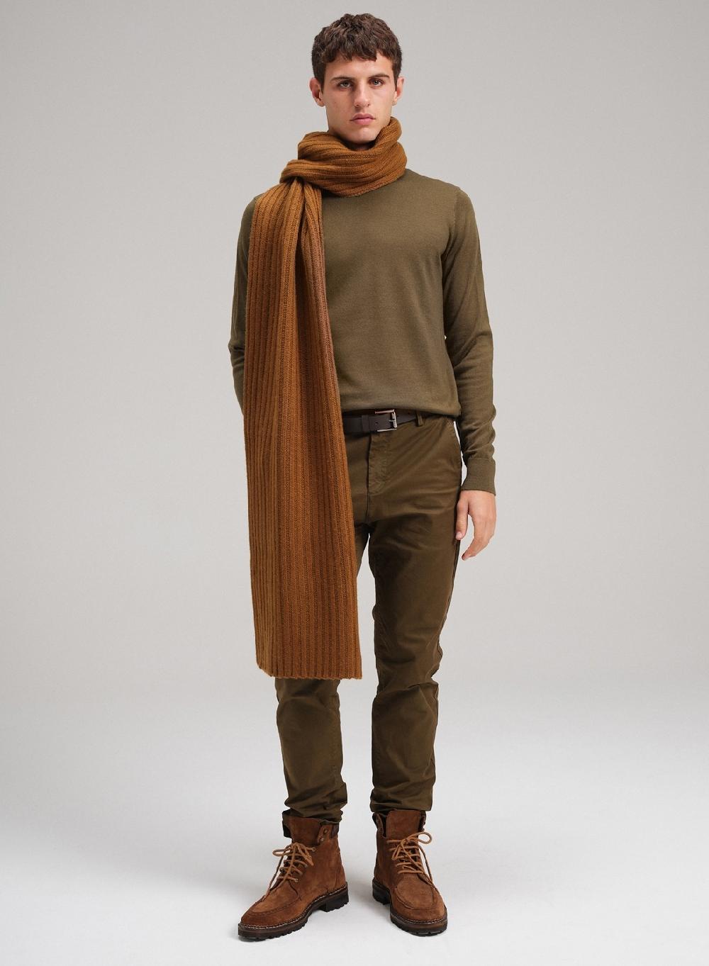 Etiqueta negra Media polera merino