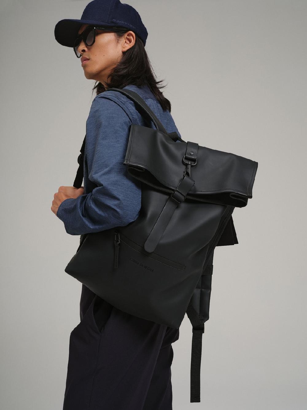 Etiqueta negra Mochila travel tecnica