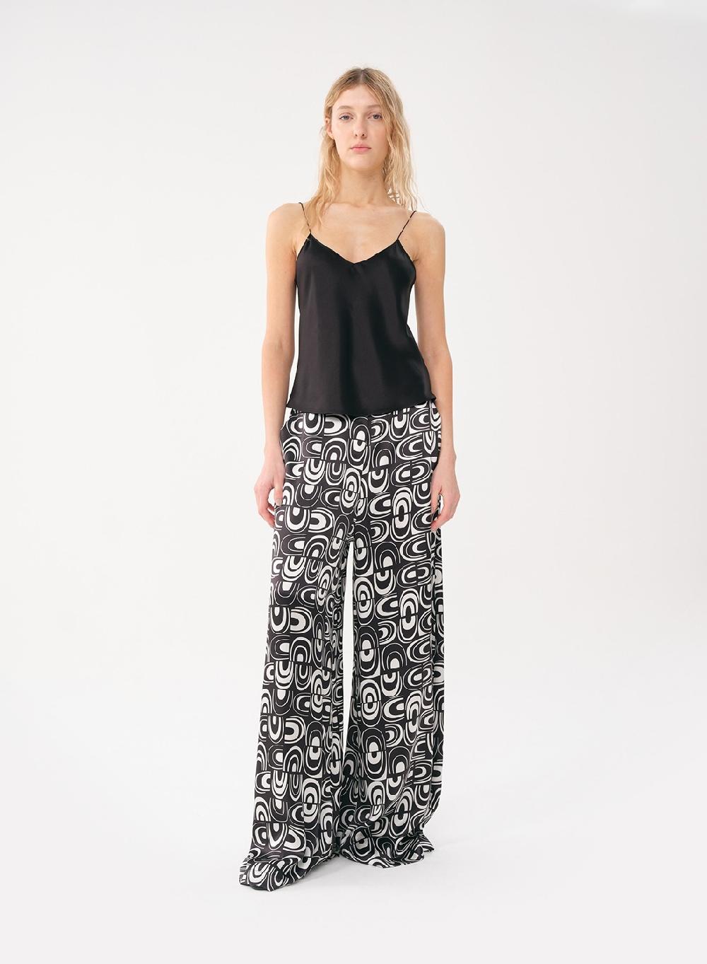 Etiqueta negra MUSCULOSA SEDA