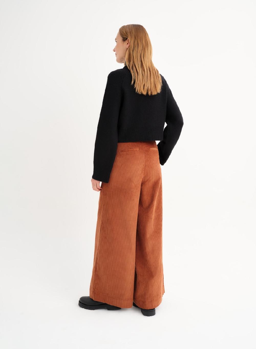 Etiqueta Negra Pantalon Ancho Corderoy