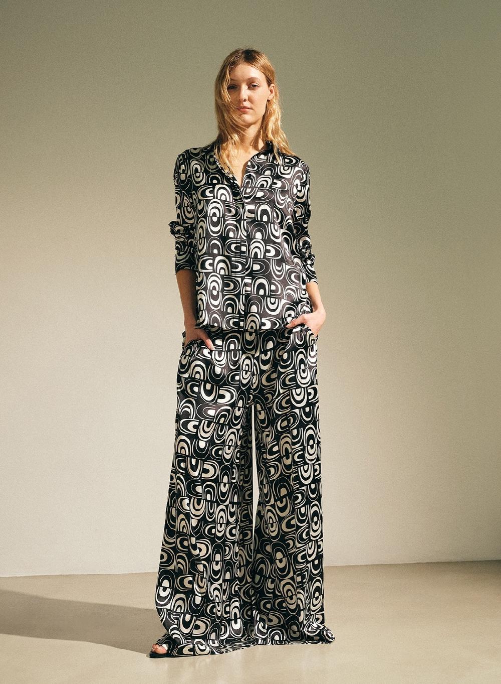 Etiqueta negra Pantalon pijama estampa seda