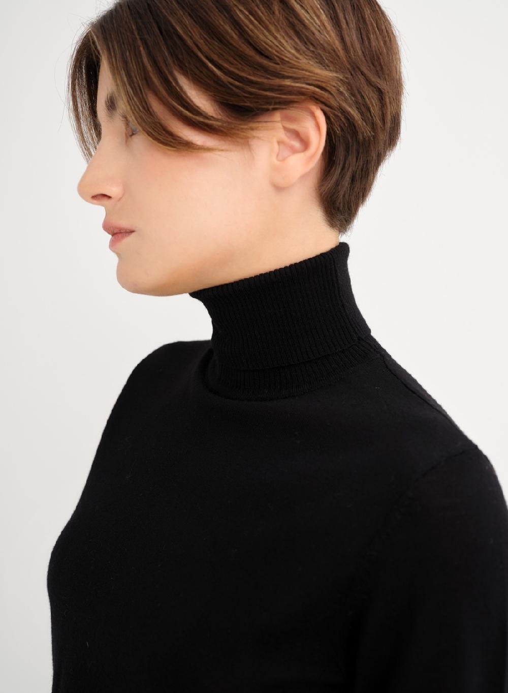 Etiqueta negra Polera clasica merino