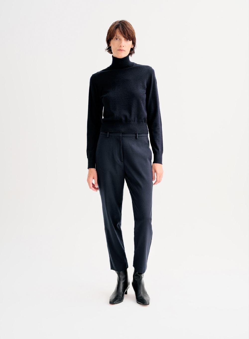 Etiqueta negra Polera clasica merino