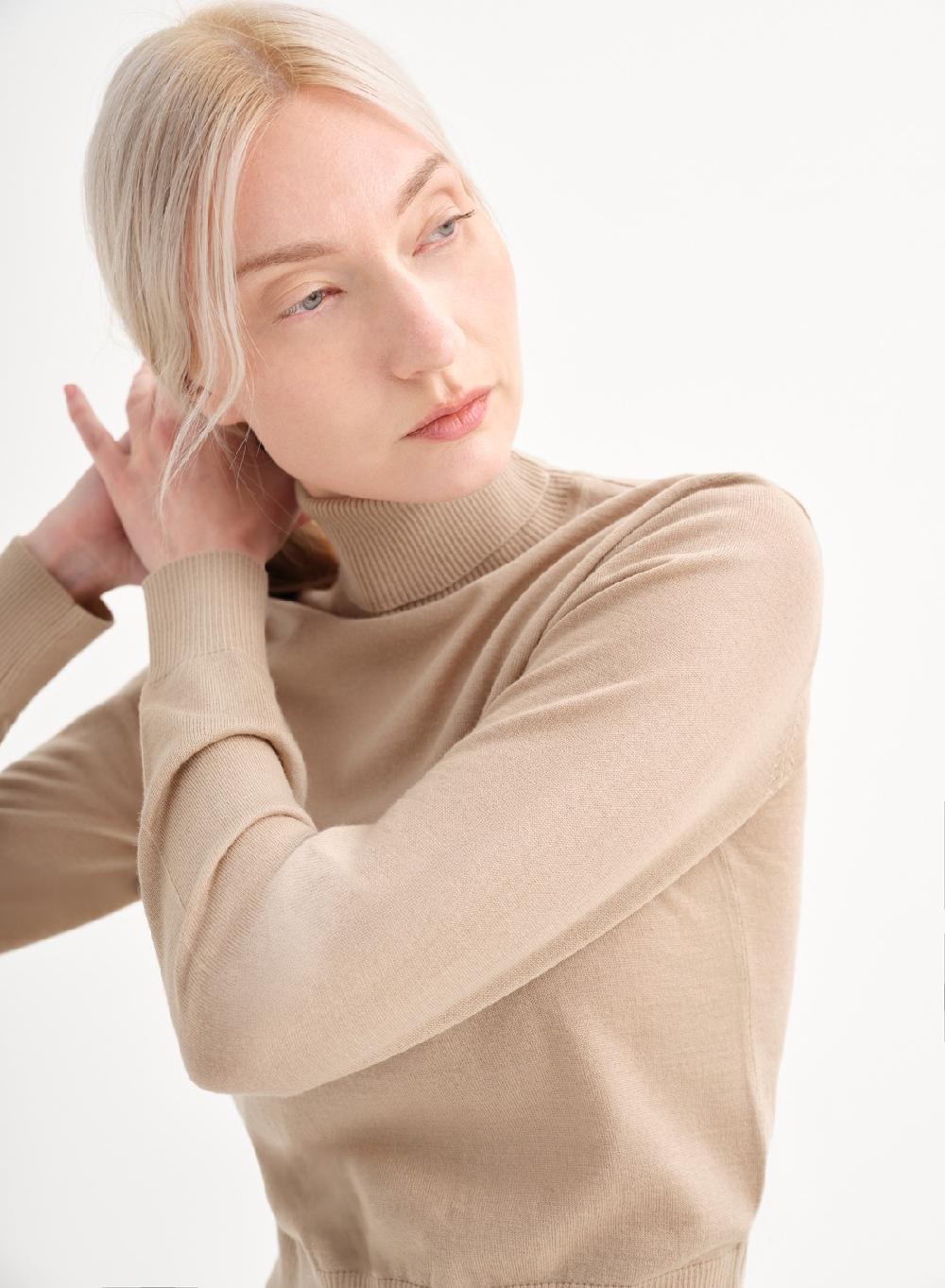 Etiqueta negra Polera clasica merino