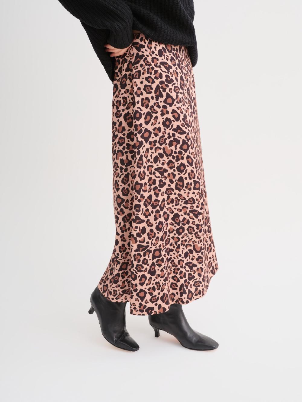 Etiqueta Negra Pollera Saten Estampada