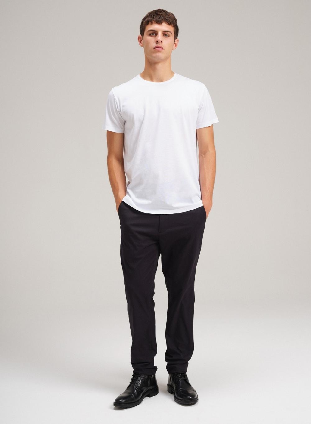 Etiqueta Negra Remera Luxury Cuello U