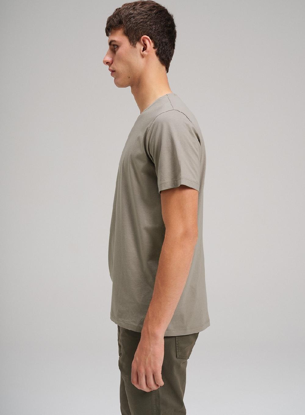 Etiqueta Negra Remera Luxury Cuello U