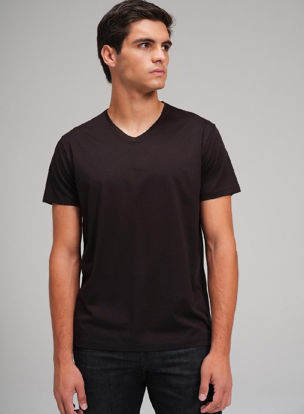 Etiqueta Negra Remera Luxury Cuello V