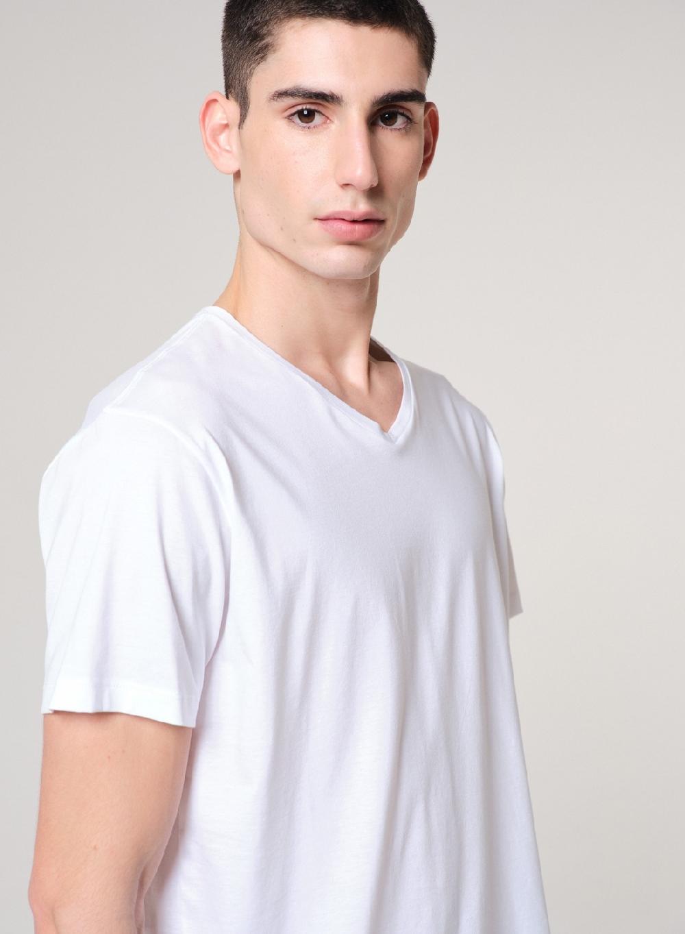 Etiqueta Negra Remera Luxury Cuello V