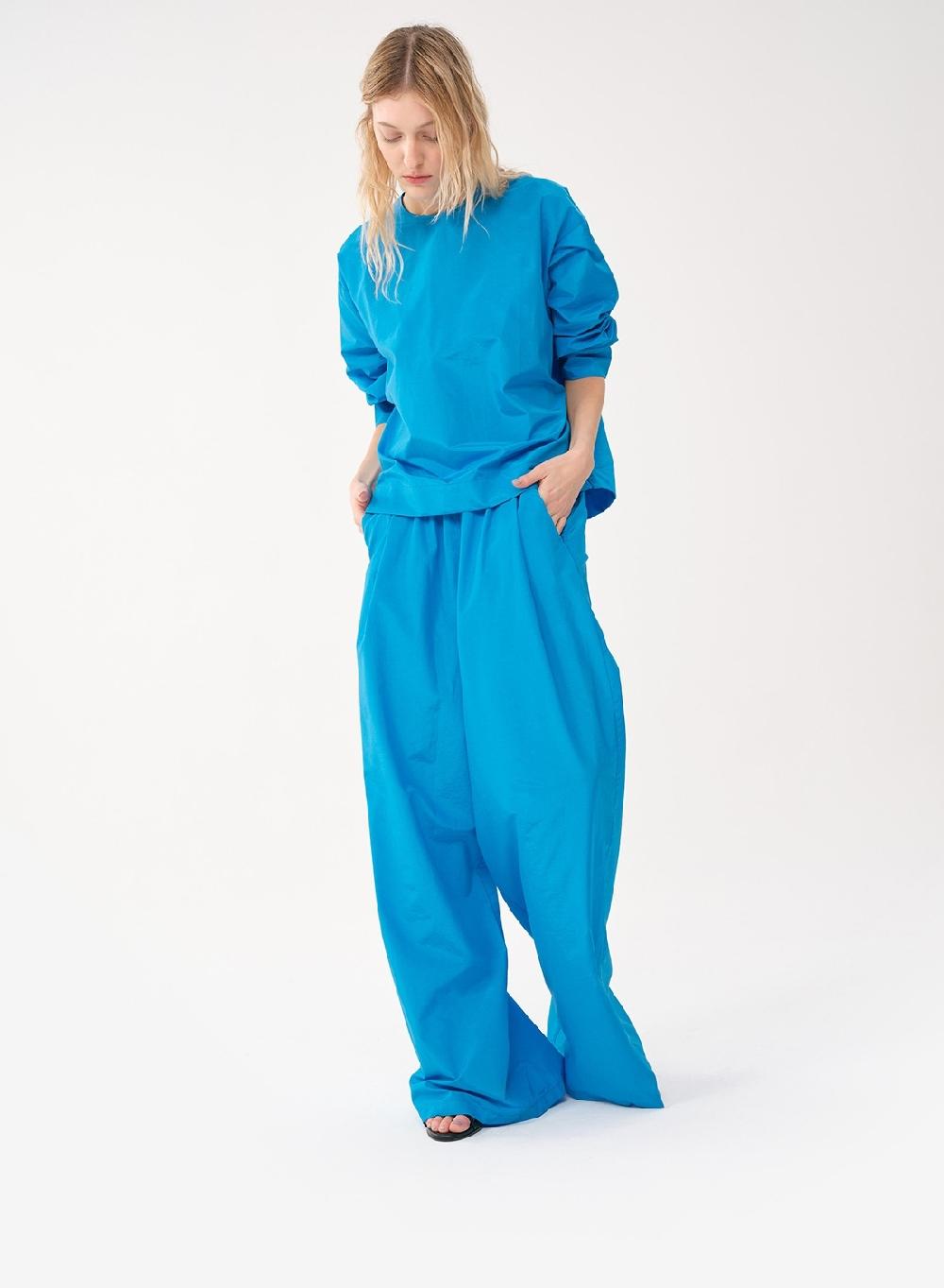 Etiqueta negra REMERA OVERSIZE FORMAL