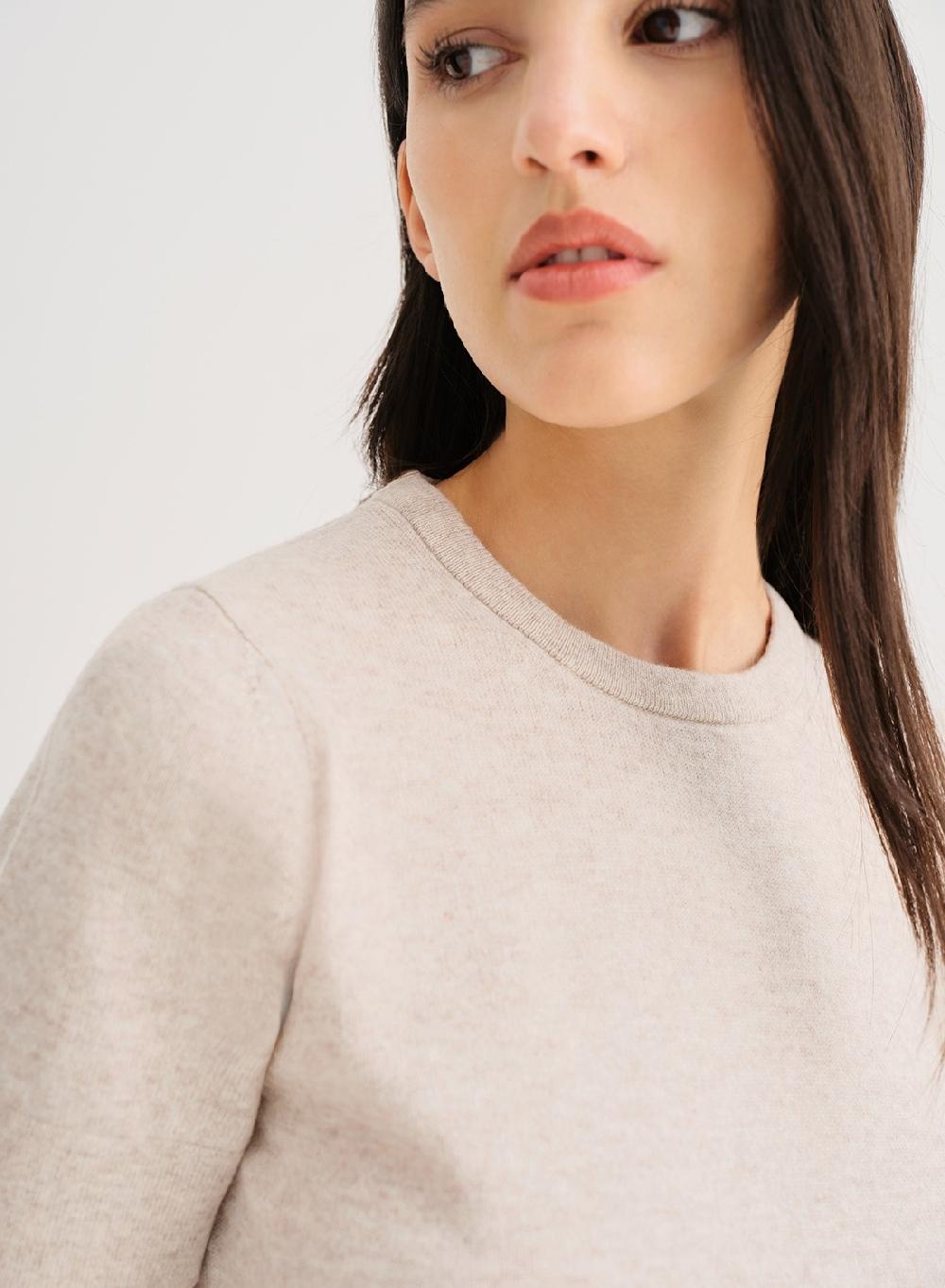 Etiqueta negra Remera tejida lana cashmere