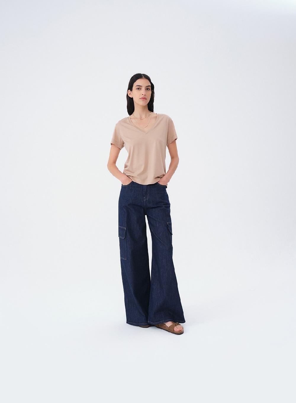 Etiqueta negra Remera V pima luxury