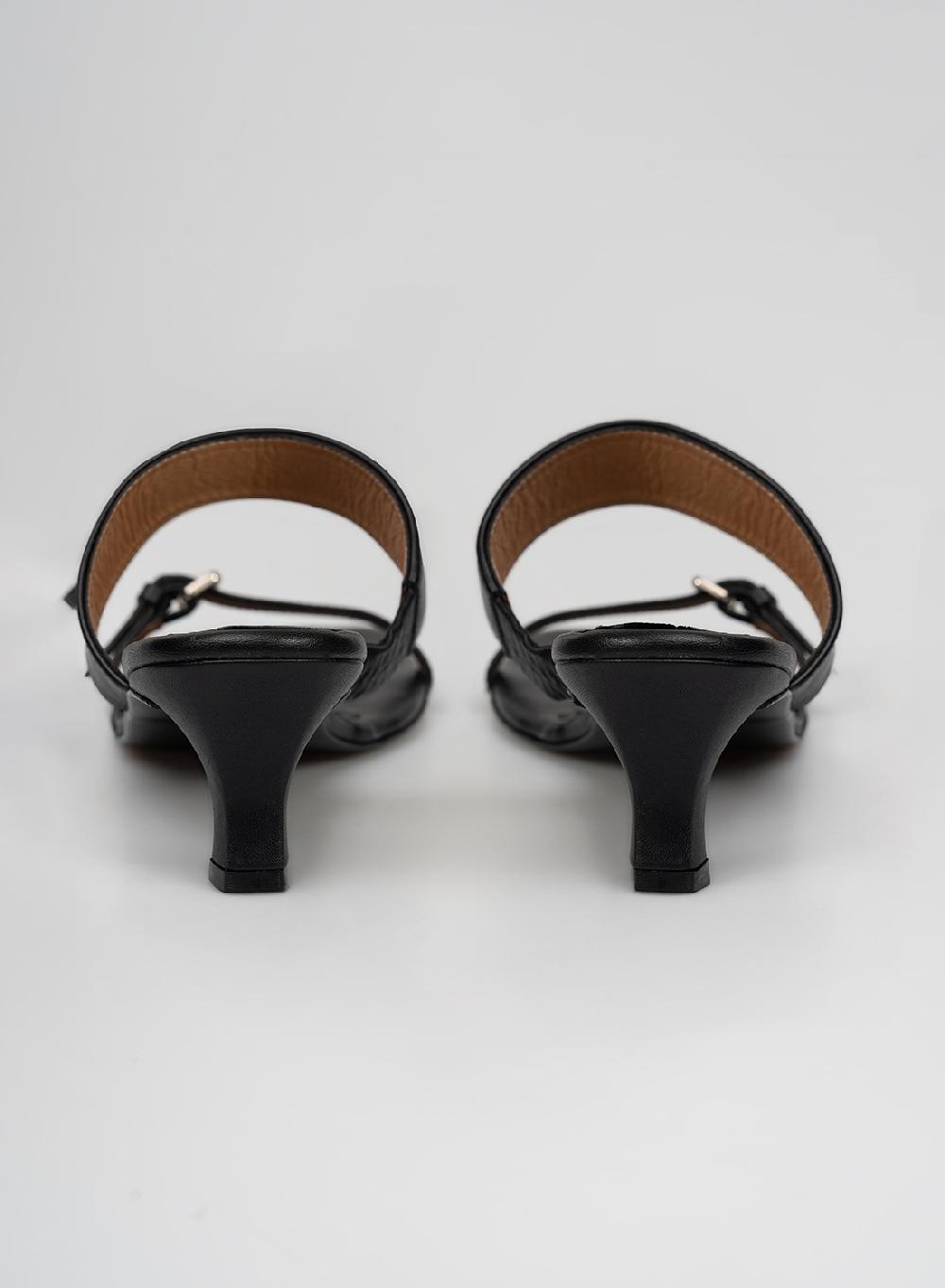 Etiqueta Negra Sandalia Tiras