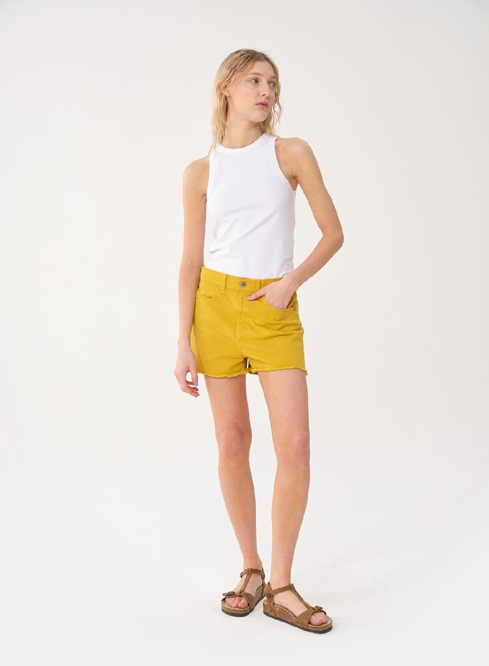 Etiqueta negra SHORT DENIM COLOR